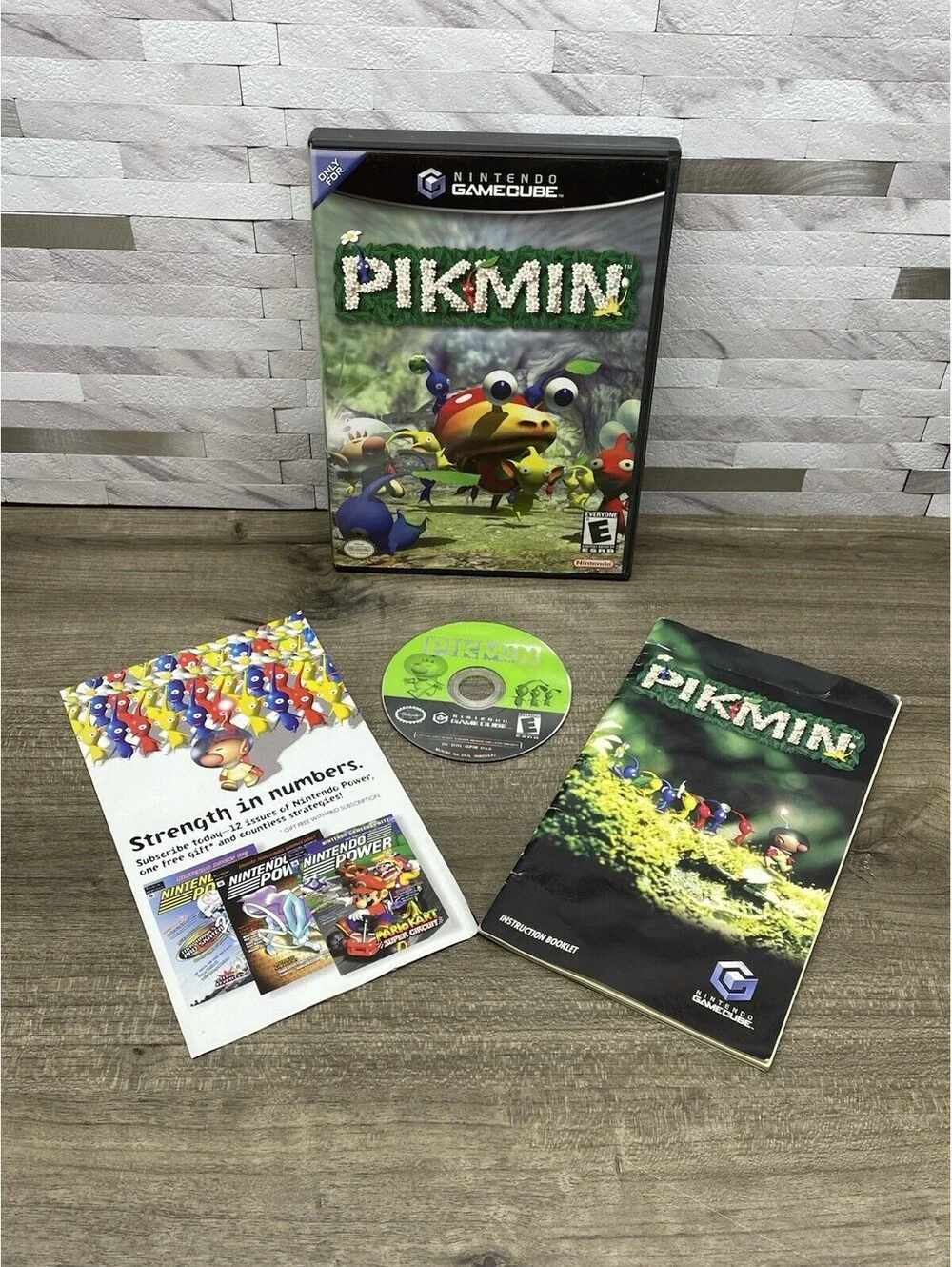 Nintendo Gamecube Game Pikmin Complete CIB W/ Inserts And Manual 2001 Vintage